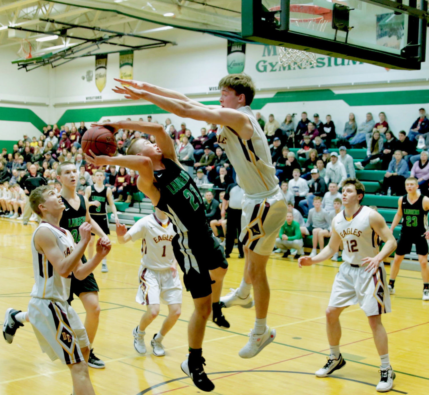 Section 1AA boys basketball...Dover-Eyota upsets LaCrescent-Hokah in overtime thriller
